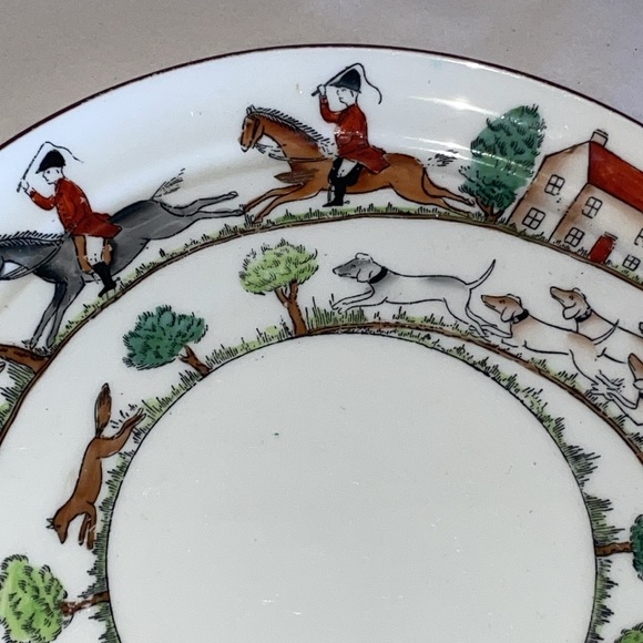 Antique CROWN STAFFORDSHIRE Hunting Scene 8.5" Plate - Picture 2 of 4